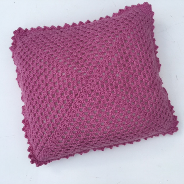 CUSHION, Crochet - Pink